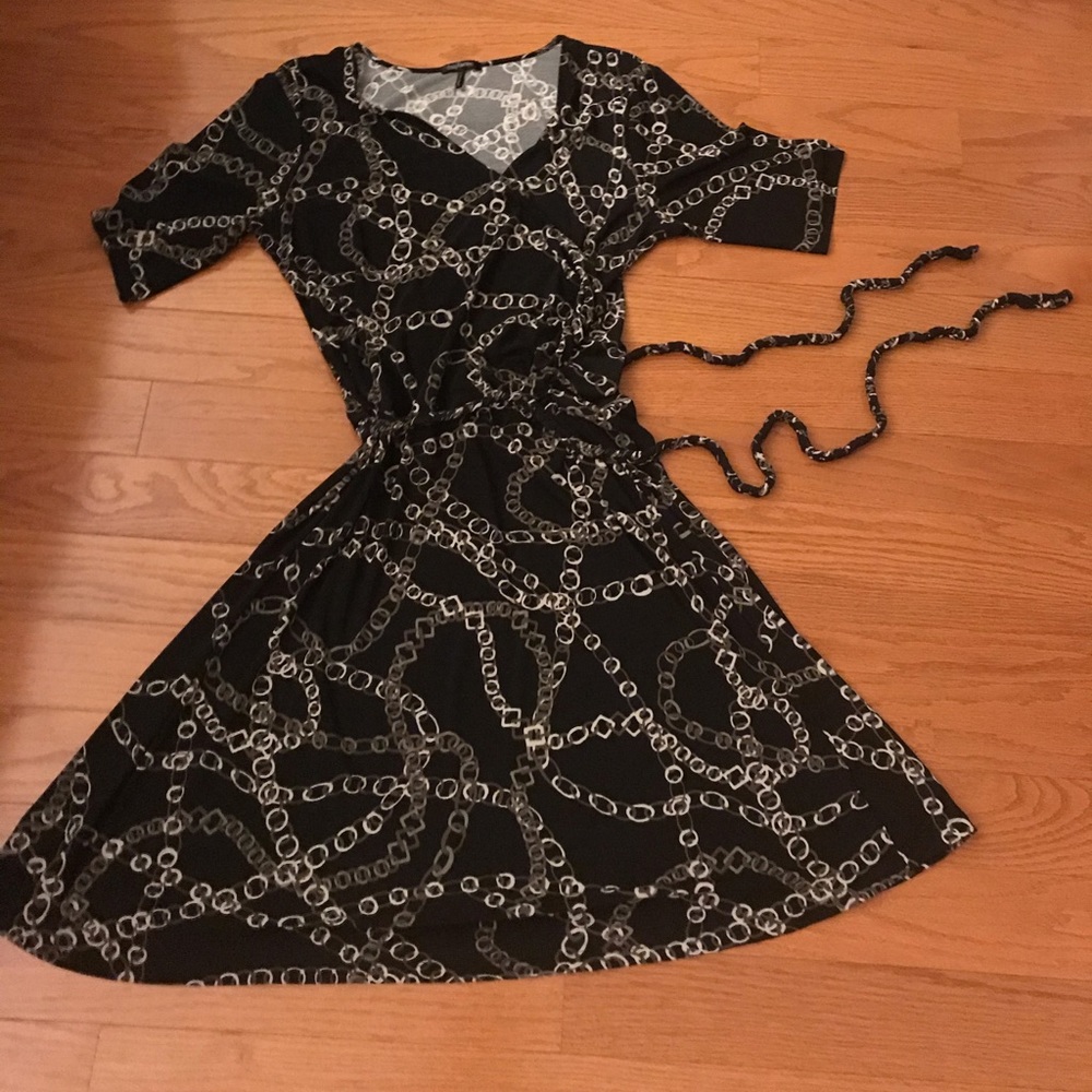 Daisy Fuentes size large dress